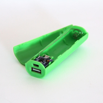 DIY mini powerbank 1×18650 Li-Ion, green