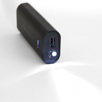 DIY mini powerbanka 2×18650 Li-Ion, černá