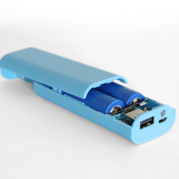 DIY mini powerbank 2×18650, blue